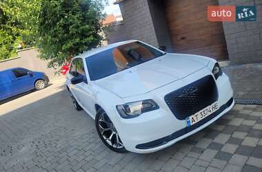 Седан Chrysler 300 2018 в 