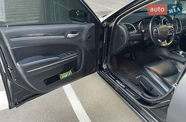 Седан Chrysler 300 2016 в 