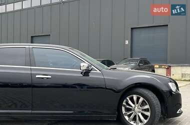 Седан Chrysler 300 2018 в 
