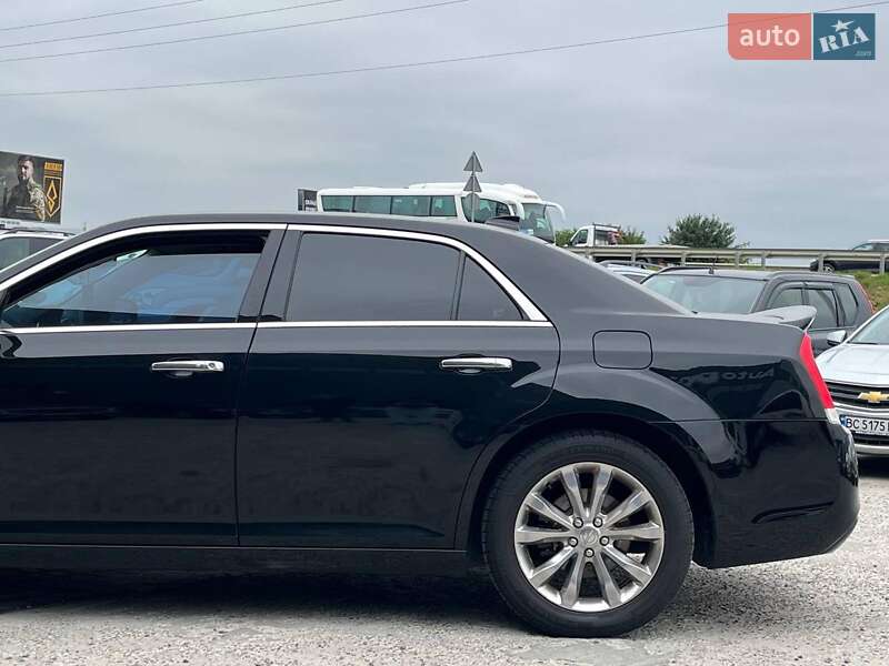 Седан Chrysler 300 2018 в Києві