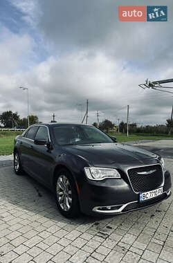 Седан Chrysler 300 2016 в 
