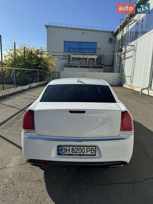 Седан Chrysler 300 2018 в Белгороде-Днестровском