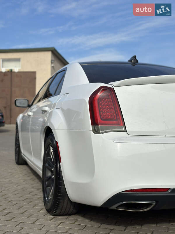 Седан Chrysler 300 2017 в Владимире фото 22 Седан Chrysler 300 2017 в Владимире