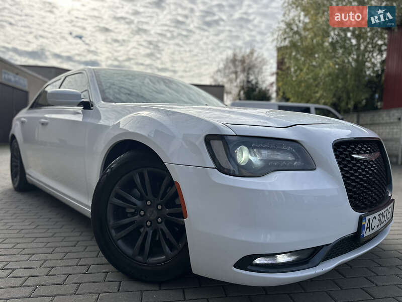 Седан Chrysler 300 2017 в Владимире фото 36 Седан Chrysler 300 2017 в Владимире