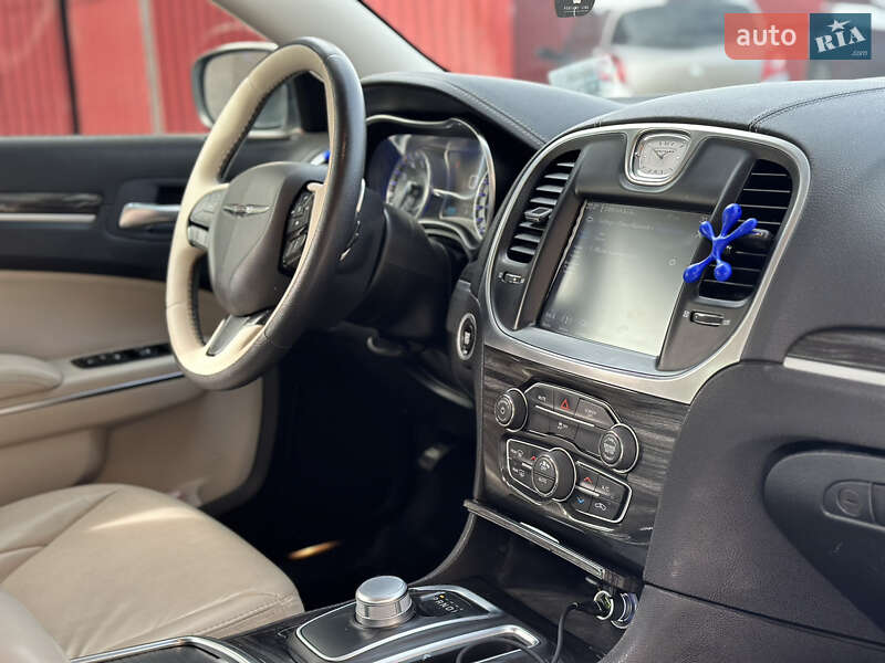 Седан Chrysler 300 2017 в Владимире фото 62 Седан Chrysler 300 2017 в Владимире