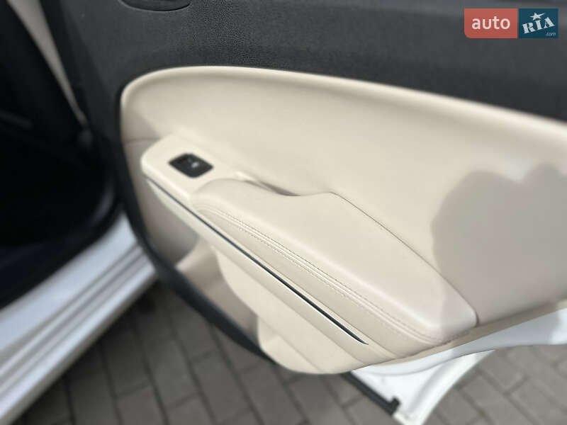 Седан Chrysler 300 2017 в Владимире фото 67 Седан Chrysler 300 2017 в Владимире