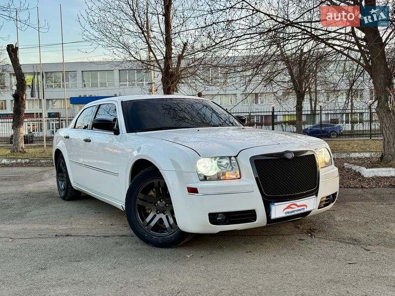 Седан Chrysler 300 2008 в Киеве