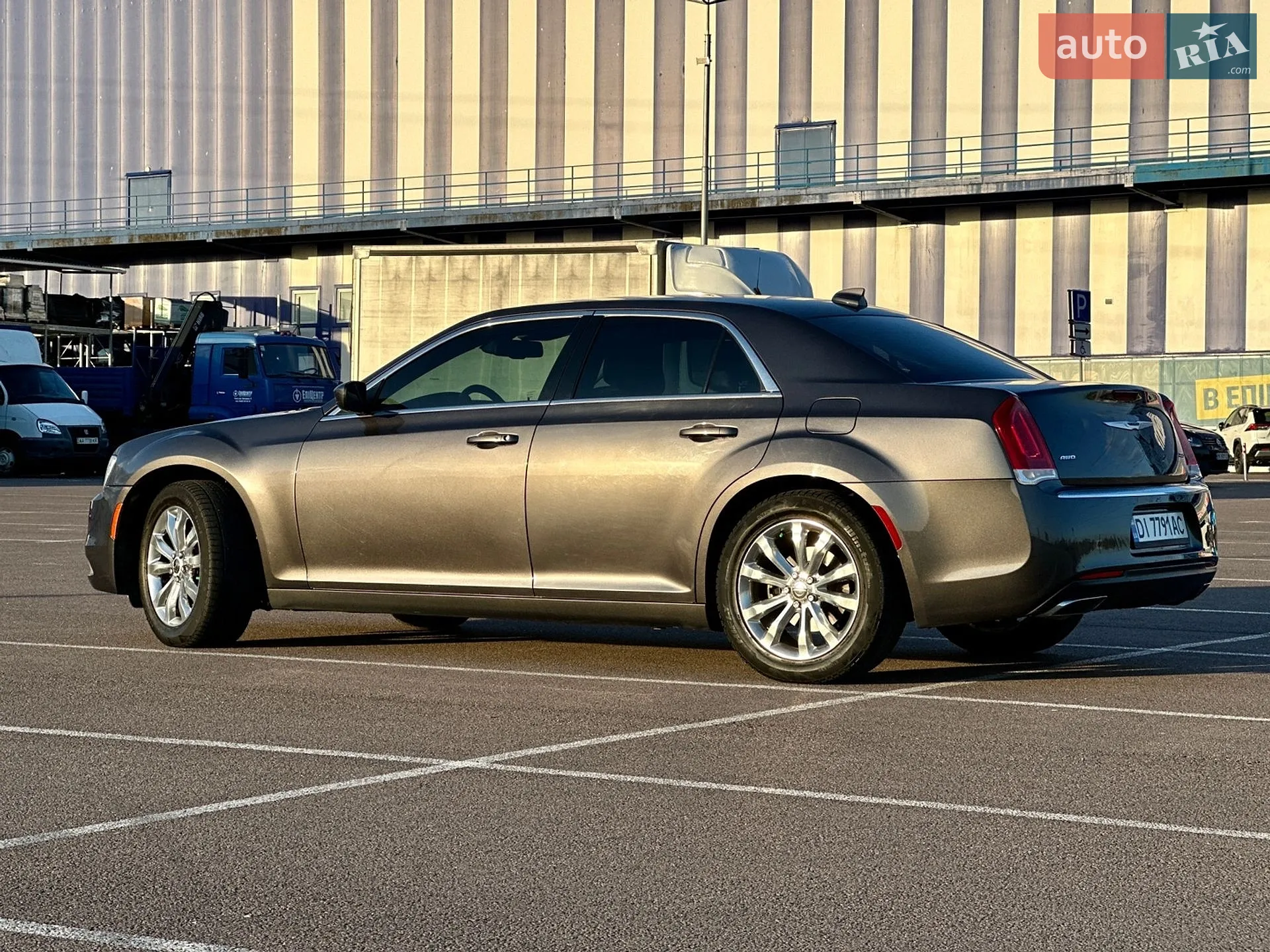2016 Chrysler 300 - мініатюра 2