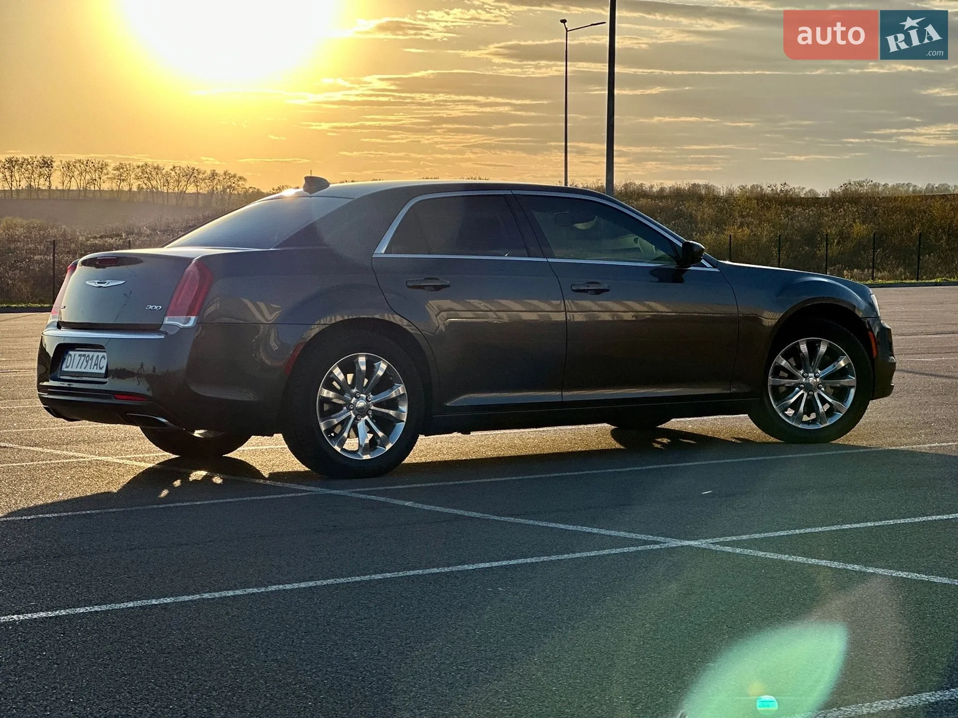2016 Chrysler 300 - мініатюра 8