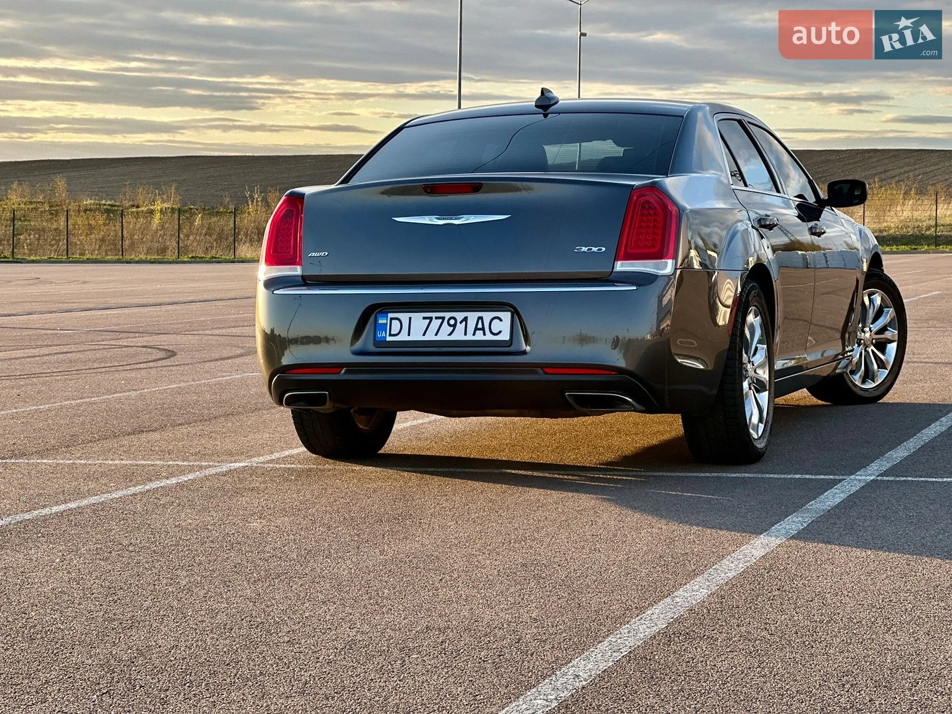 2016 Chrysler 300 - мініатюра 9