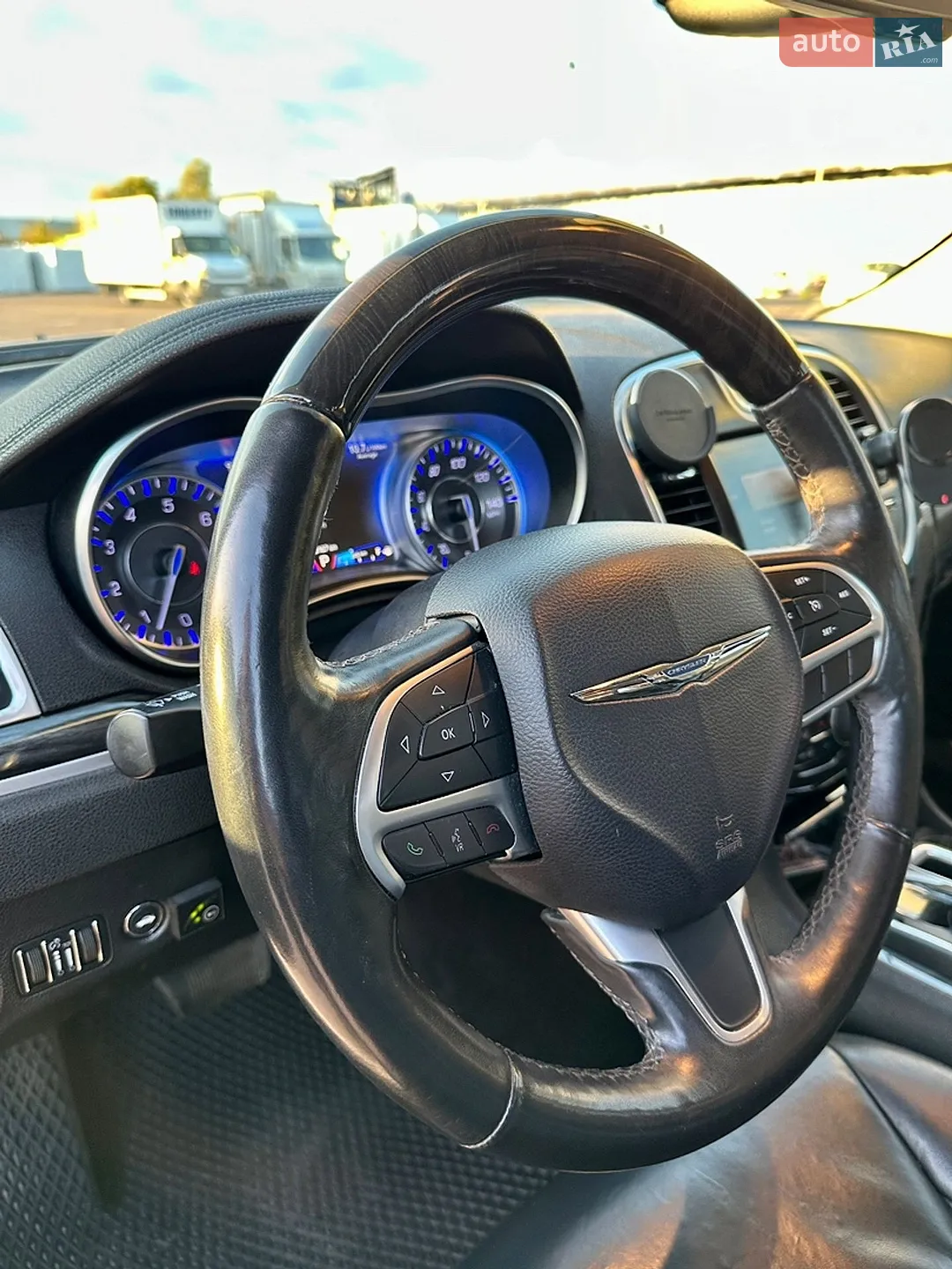2016 Chrysler 300 - мініатюра 26