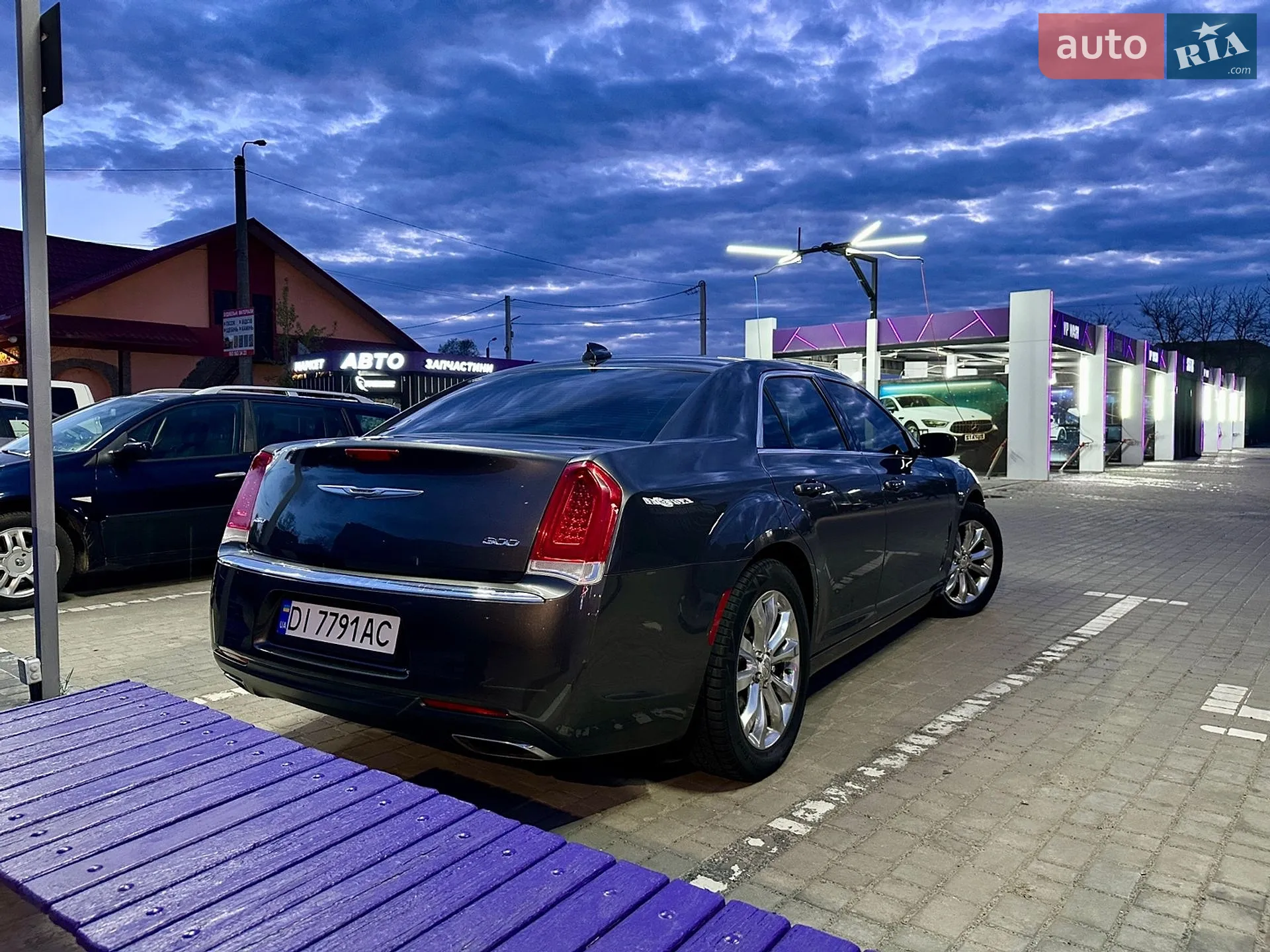 2016 Chrysler 300 - мініатюра 16