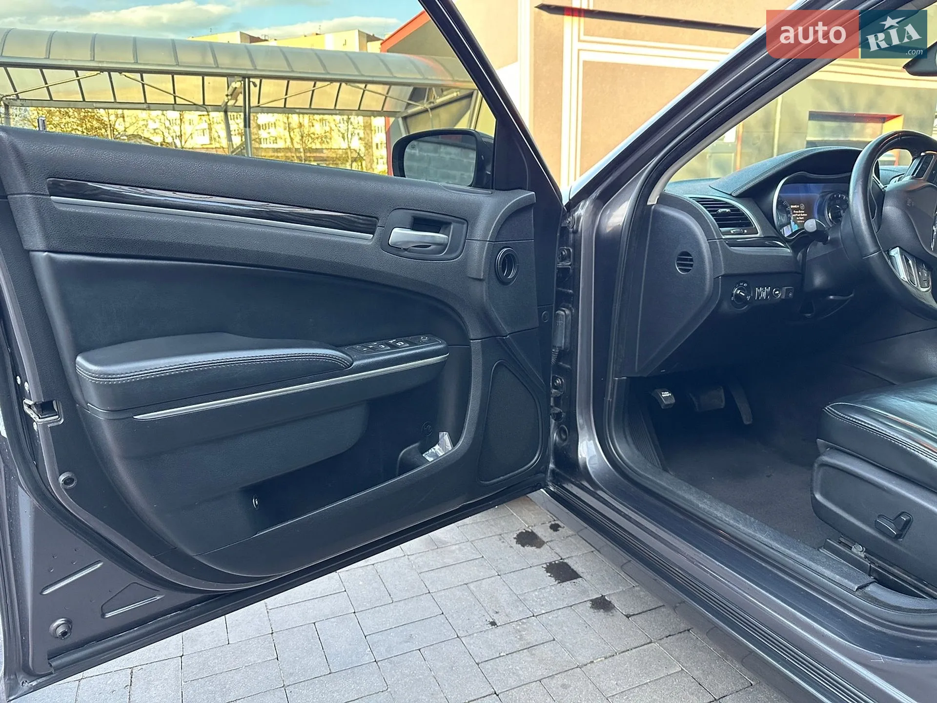 2016 Chrysler 300 - мініатюра 33