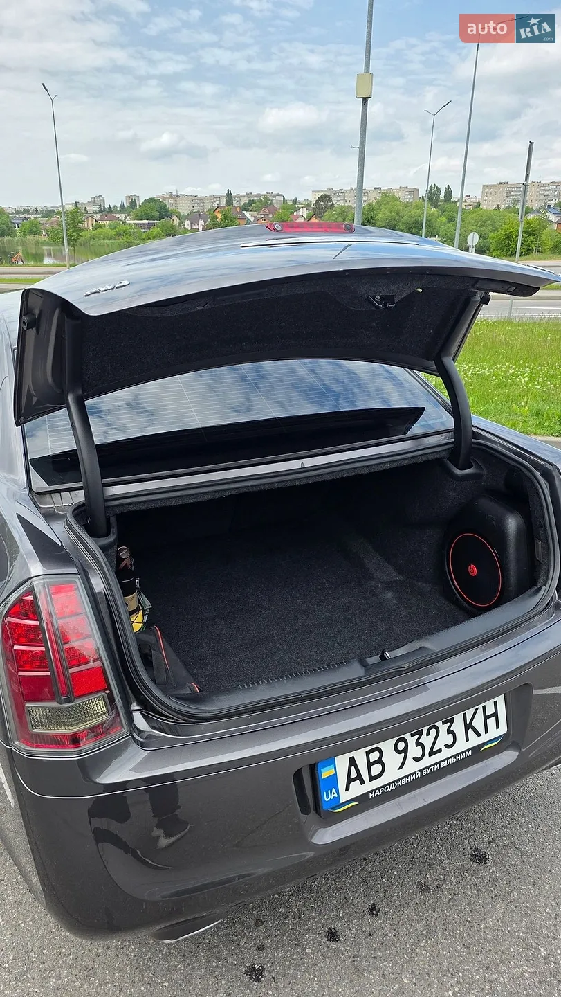 2014 Chrysler 300 - мініатюра 9