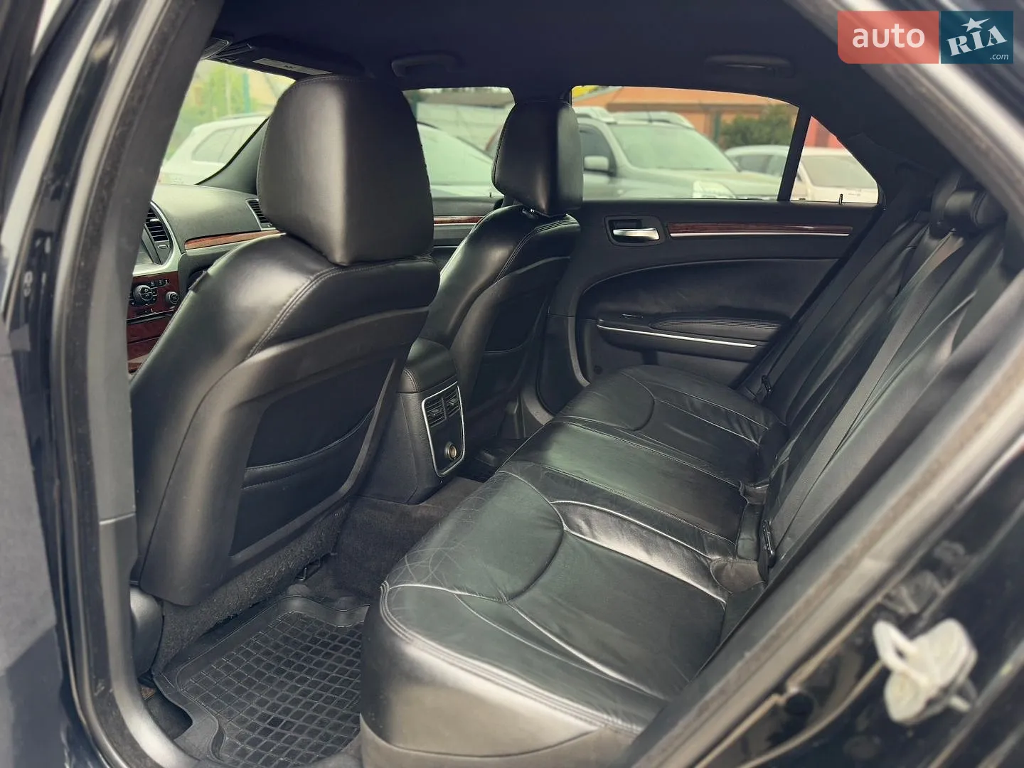 2013 Chrysler 300 - мініатюра 20