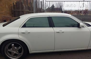 Седан Chrysler 300C 2004 в Одессе