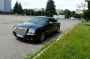 Седан Chrysler 300C 2005 в Ровно