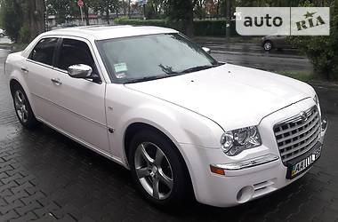 Седан Chrysler 300C 2005 в Киеве