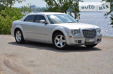 Седан Chrysler 300C 2008 в Днепре