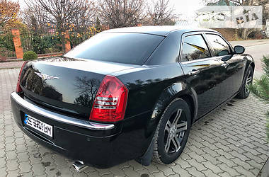 Седан Chrysler 300C 2005 в Черновцах