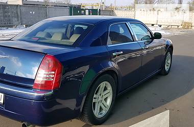 Седан Chrysler 300C 2005 в Киеве