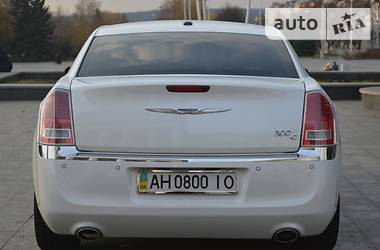Седан Chrysler 300C 2014 в Краматорську