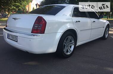 Седан Chrysler 300C 2006 в 
