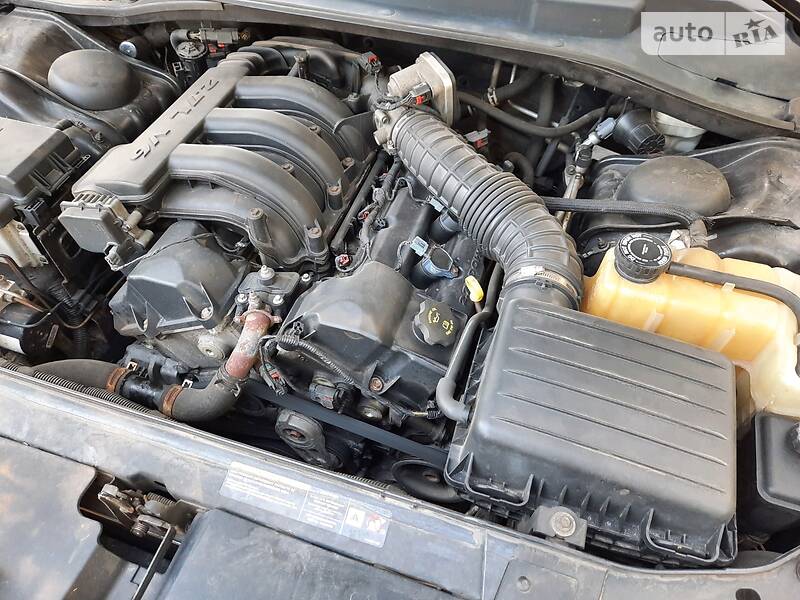 Седан Chrysler 300C 2006 в Смілі фото 44 Седан Chrysler 300C 2006 в Смілі