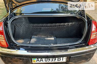 Седан Chrysler 300C 2006 в 
