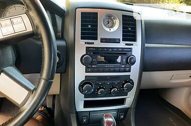 Седан Chrysler 300C 2006 в 