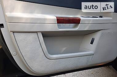 Седан Chrysler 300C 2006 в 
