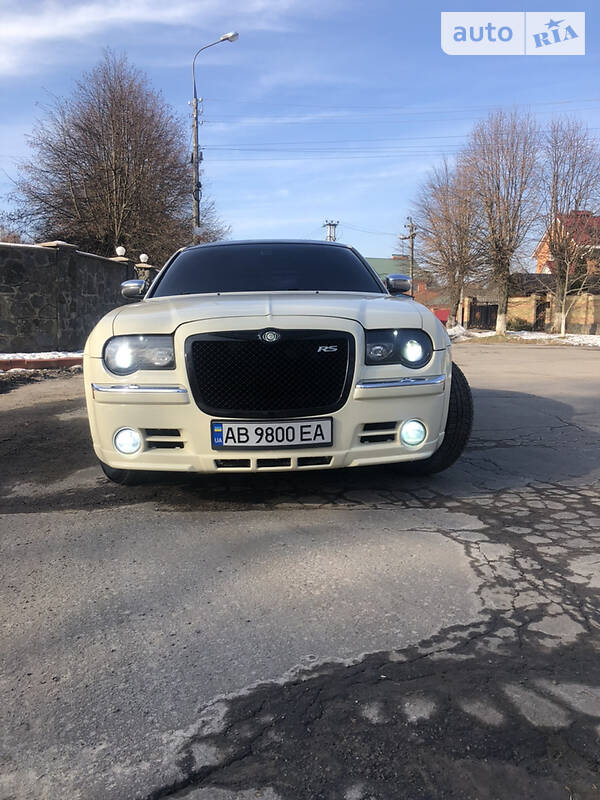 Седан Chrysler 300C 2005 в Вінниці