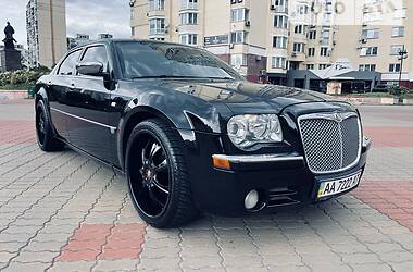 Седан Chrysler 300C 2005 в 