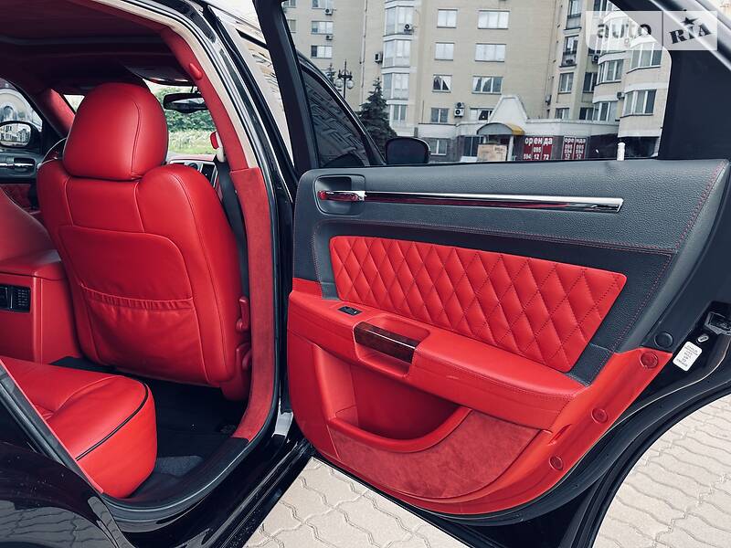 Седан Chrysler 300C 2006 в Києві
