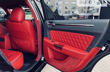 Седан Chrysler 300C 2005 в 