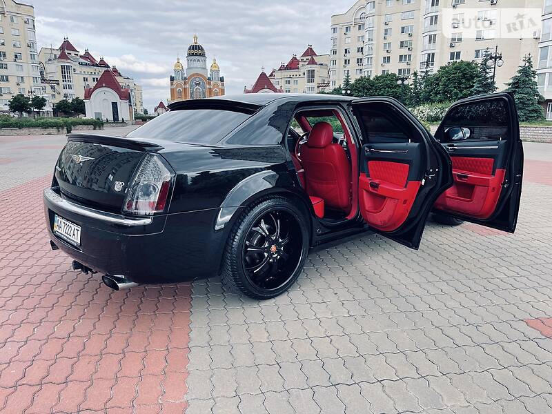 Седан Chrysler 300C 2006 в Києві