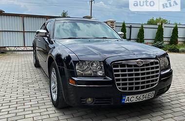 Седан Chrysler 300C 2010 в Владимир-Волынском