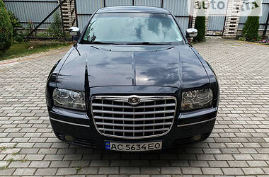 Седан Chrysler 300C 2010 в Владимир-Волынском