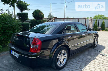 Седан Chrysler 300C 2010 в Владимир-Волынском