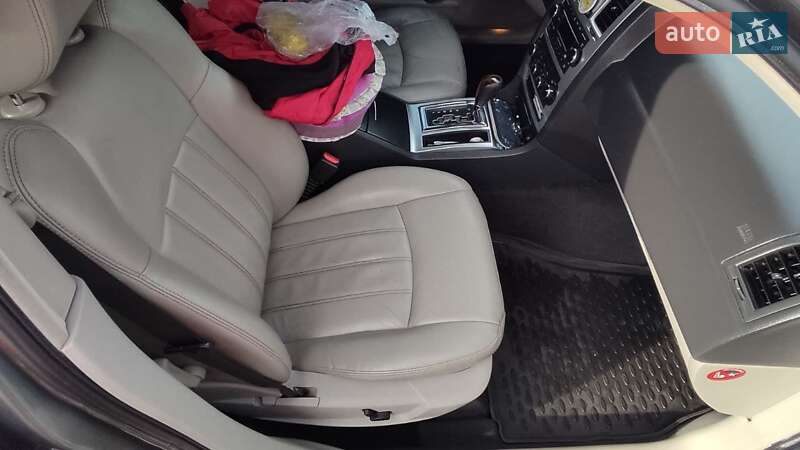 Седан Chrysler 300C 2007 в Дніпрі