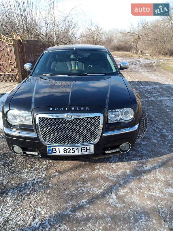 Седан Chrysler 300C 2005 в 