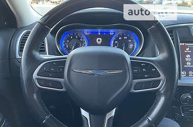 Седан Chrysler 300C 2018 в 