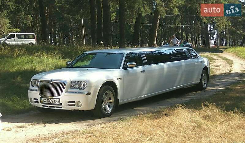 Лимузин Chrysler 300C 2007 в Харькове фото 3 Лимузин Chrysler 300C 2007 в Харькове