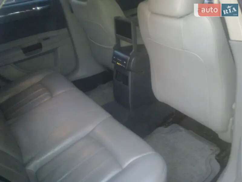 Седан Chrysler 300C 2005 в Николаеве