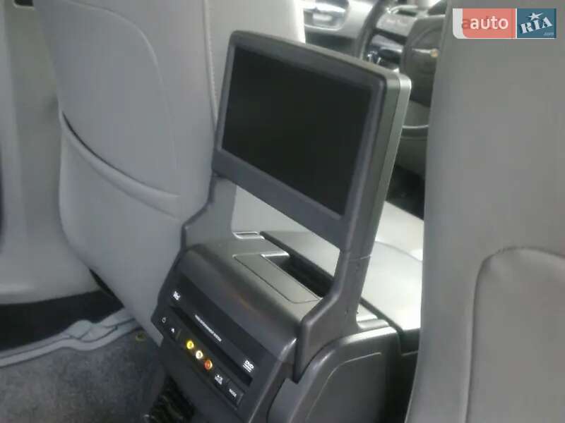 Седан Chrysler 300C 2005 в Николаеве