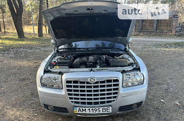 Седан Chrysler 300C 2006 в Житомире