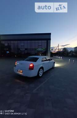 Седан Chrysler 300C 2004 в Рокитному