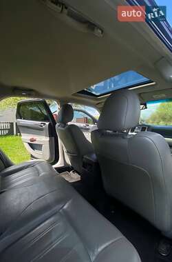 Седан Chrysler 300C 2005 в 
