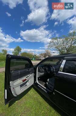 Седан Chrysler 300C 2005 в 