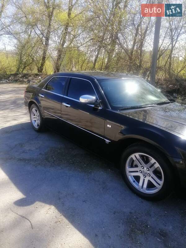 Седан Chrysler 300C 2005 в Житомире